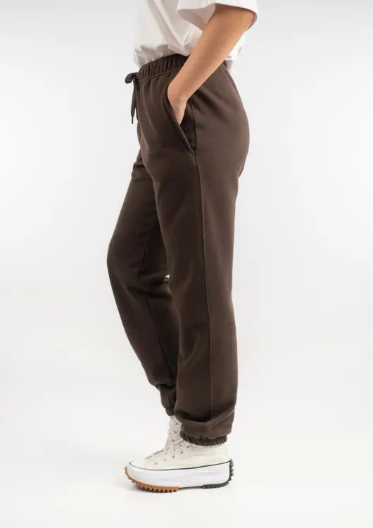 PANTALONES JOGGERS PENICHE LARGOS DEPORTE MARRÓN