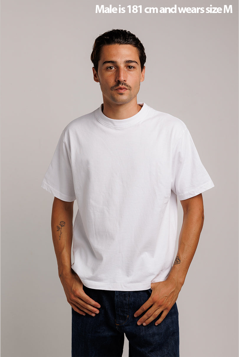 CAMISETA LEVI BOXY FIT BLANCO